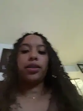 Snapshot of MarieLeon chatting on October 3, 9:45 pm MarieLeon online show from October 3, 9:45 pm