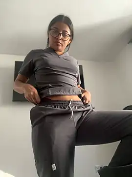 Arilw online show from December 8, 5:22 pm