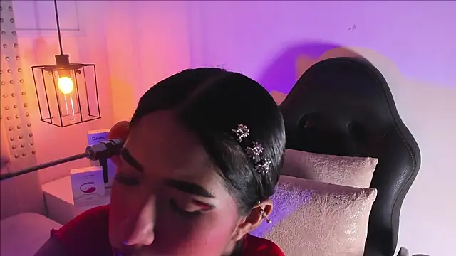 Snapshot of baby_naughty1_ chatting on December 2, 1:13 pm baby naughty1 online show from December 2, 1:13 pm