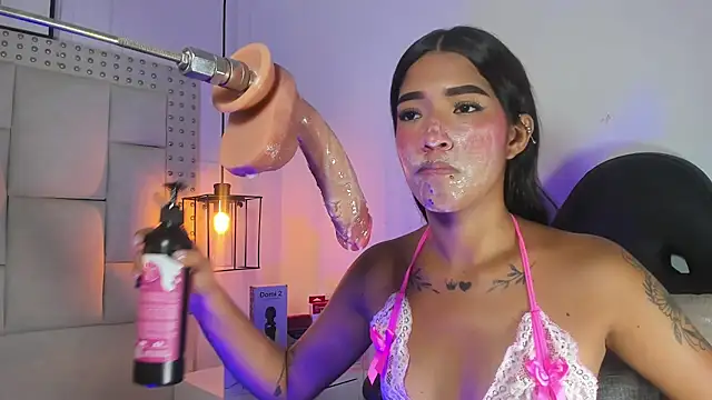 Snapshot of baby_naughty1_ chatting on December 17, 5:26 pm baby naughty1 online show from December 17, 5:26 pm