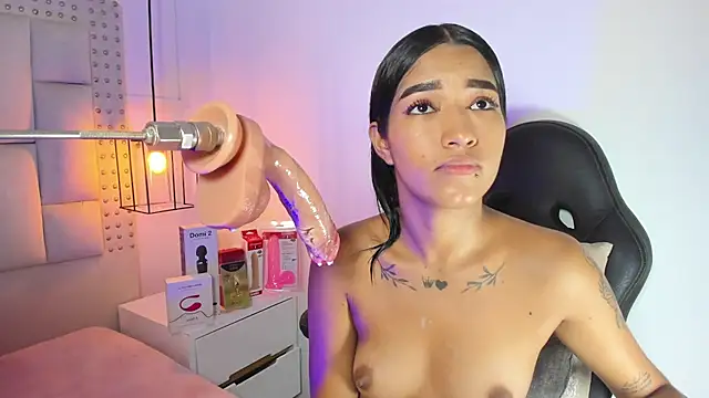 Snapshot of baby_naughty1_ chatting on December 21, 7:49 pm baby naughty1 online show from December 21, 7:49 pm