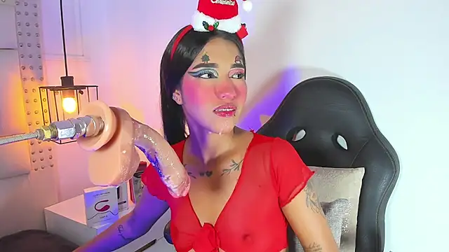 Snapshot of baby_naughty1_ chatting on December 24, 9:17 am baby naughty1 online show from December 24, 9:17 am