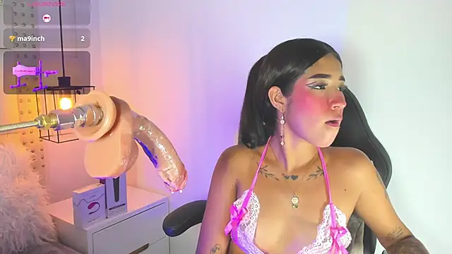 Snapshot of baby_naughty1_ chatting on January 7, 4:37 pm baby naughty1 online show from January 7, 4:37 pm