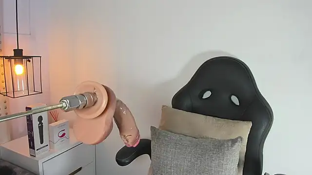 Snapshot of baby_naughty1_ chatting on January 10, 1:31 pm baby naughty1 online show from January 10, 1:31 pm