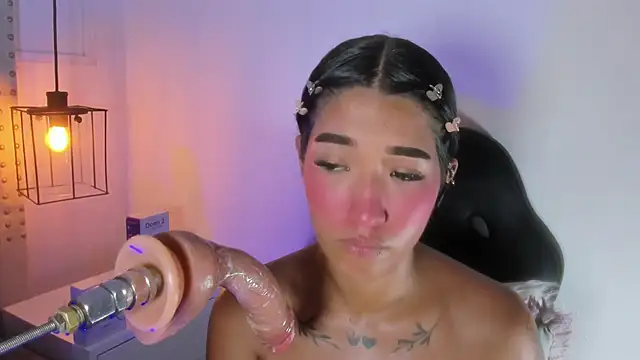 Snapshot of baby_naughty1_ chatting on March 10, 6:01 pm baby naughty1 online show from March 10, 6:01 pm