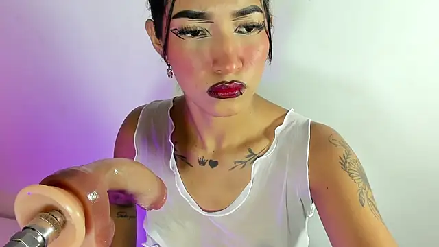 Snapshot of baby_naughty1_ chatting on September 9, 1:32 pm baby naughty1 online show from September 9, 1:32 pm