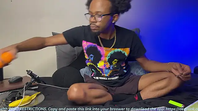 MobyDxck online show from March 8, 9:18 pm