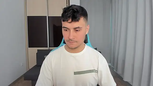 MatMalonne online show from November 22, 1:54 pm