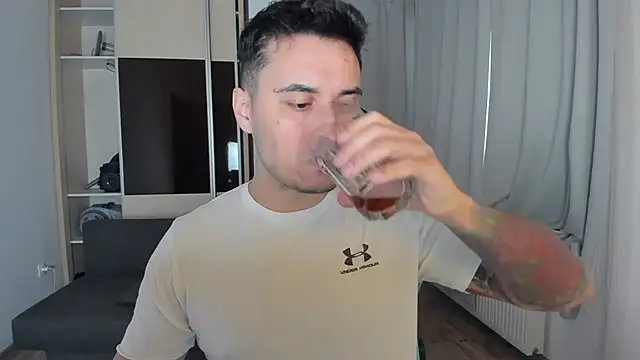 MatMalonne online show from April 2, 5:38 am