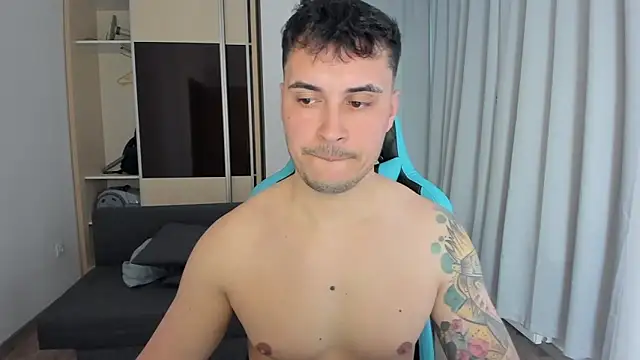 MatMalonne online show from April 11, 1:37 pm