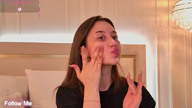 MaryReel online show from September 25, 3:21 am