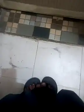 Shubuu  x online show from March 9, 10:03 pm