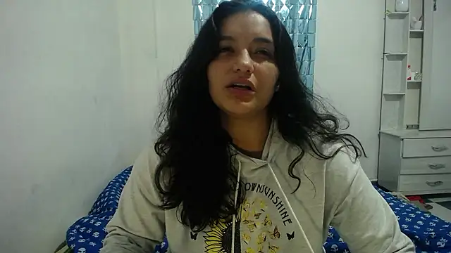 Laurenkenner  online show from December 2, 8:44 pm