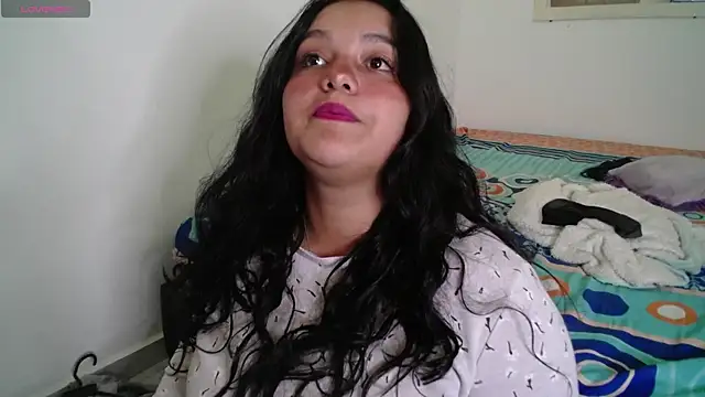 Laurenkenner  online show from July 22, 6:43 pm
