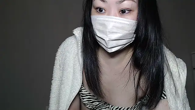 Hika-Channel online show from February 3, 7:10 pm