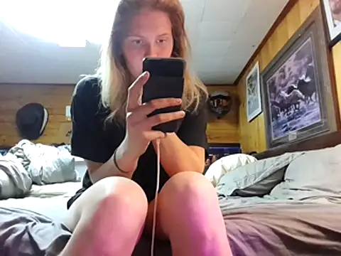 Ryan and Aurora online show from April 27, 7:23 pm