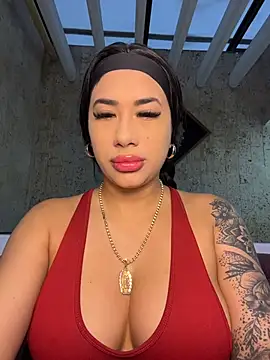 kiim taaylor online show from November 13, 10:36 am