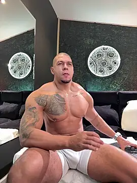 MassimoWalton2 online show from September 28, 3:39 pm