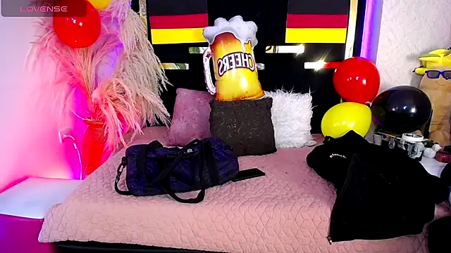 Bunny O online show from September 17, 8:32 pm