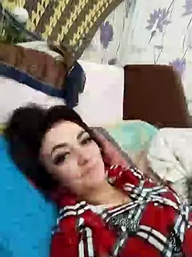 Snapshot of SweetLeila40 chatting on January 11, 9:26 am SweetLeila40 online show from January 11, 9:26 am