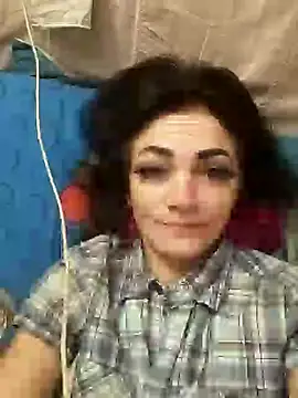 Snapshot of SweetLeila40 chatting on January 13, 8:04 pm SweetLeila40 online show from January 13, 8:04 pm