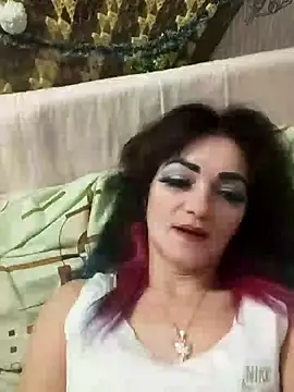 Snapshot of SweetLeila40 chatting on January 13, 11:06 pm SweetLeila40 online show from January 13, 11:06 pm