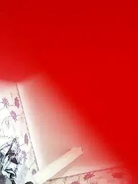 Snapshot of SweetLeila40 chatting on January 24, 9:15 pm SweetLeila40 online show from January 24, 9:15 pm