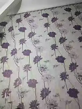 Snapshot of SweetLeila40 chatting on February 12, 9:22 pm SweetLeila40 online show from February 12, 9:22 pm