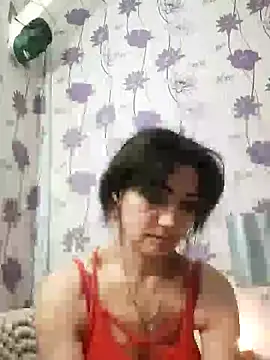 Snapshot of SweetLeila40 chatting on February 18, 9:31 pm SweetLeila40 online show from February 18, 9:31 pm