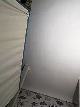 Snapshot of SweetLeila40 chatting on March 12, 12:10 am SweetLeila40 online show from March 12, 12:10 am