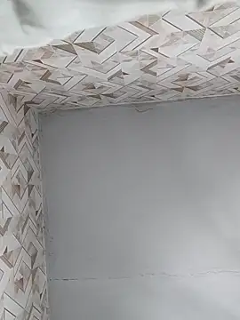 Snapshot of SweetLeila40 chatting on November 18, 6:23 pm SweetLeila40 online show from November 18, 6:23 pm