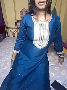 Hot Urvi online show from December 17, 1:05 pm