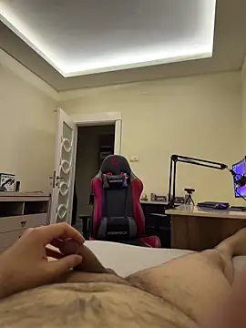 31cektirenbatuu online show from April 26, 9:56 pm