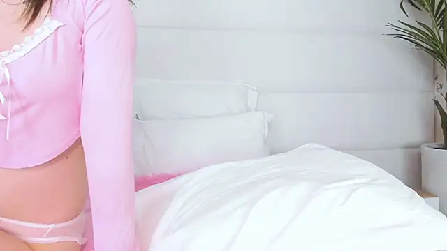 Snapshot of MoonAngelic chatting on January 24, 2:49 am MoonAngelic online show from January 24, 2:49 am