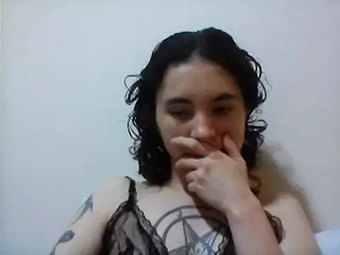 Snapshot of CELEna098rs707 chatting on December 11, 2:19 am CELEna098rs707 online show from December 11, 2:19 am