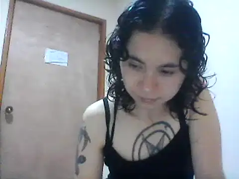 Snapshot of CELEna098rs707 chatting on December 19, 1:50 am CELEna098rs707 online show from December 19, 1:50 am