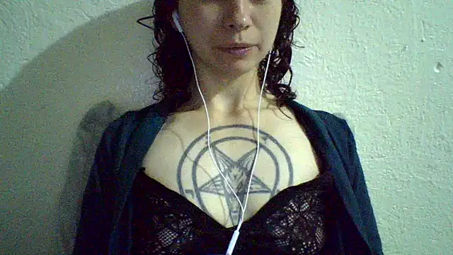 CELEna098rs707 online show from April 5, 1:14 am