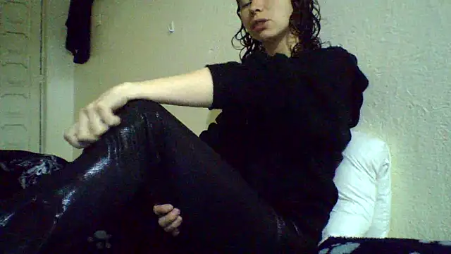 CELEna098rs707 online show from April 7, 10:59 am