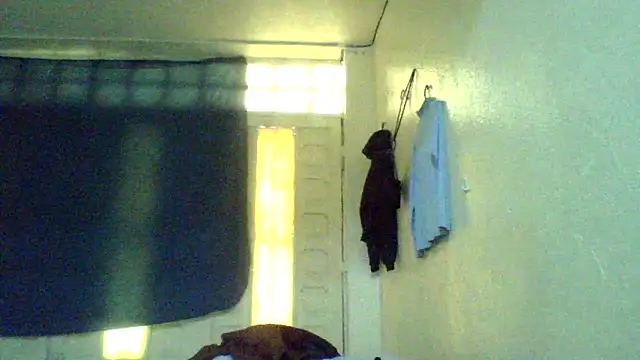 CELEna098rs707 online show from April 15, 6:15 pm