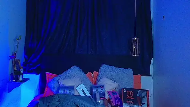 avans 15 online show from February 9, 11:15 pm