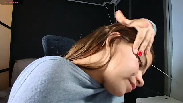 PaigeJayden online show from February 17, 7:04 am