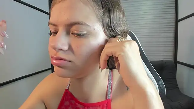 PaigeJayden online show from March 12, 3:02 am