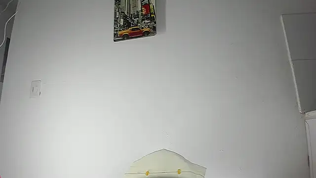 Sophie sweett19 online show from December 7, 12:30 am