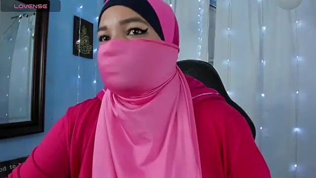 Falak-Yasin online show from April 15, 12:23 pm