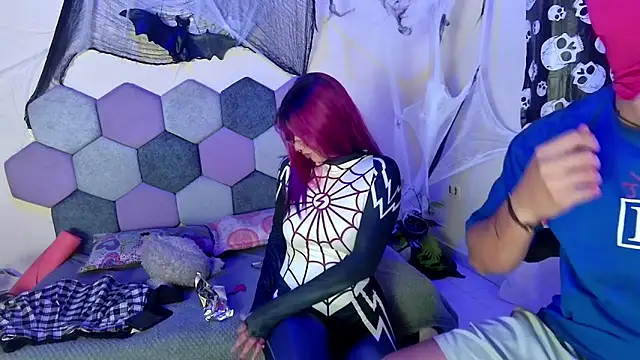 Snapshot of Horny_tgn chatting on October 31, 7:37 pm Horny tgn online show from October 31, 7:37 pm