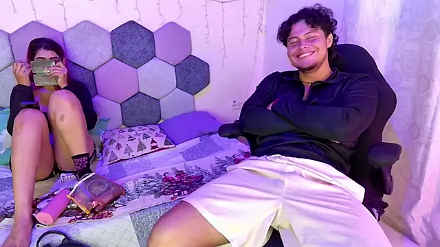 Snapshot of Horny_tgn chatting on December 16, 5:29 pm Horny tgn online show from December 16, 5:29 pm