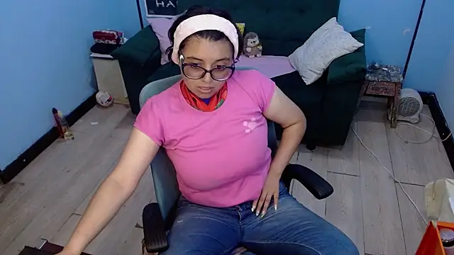 Snapshot of X_CHERRY_XX chatting on July 18, 11:41 pm X CHERRY XX online show from July 18, 11:41 pm