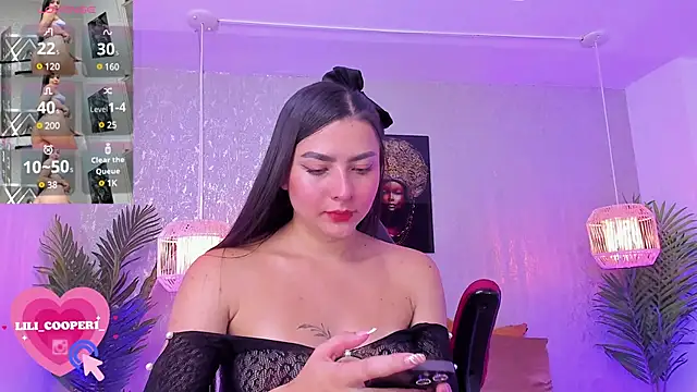 Snapshot of lilicooper_ chatting on January 11, 8:32 pm lilicooper online show from January 11, 8:32 pm