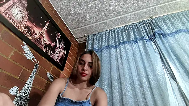Snapshot of ValeriaLacrozee chatting on March 2, 7:12 pm ValeriaLacrozee online show from March 2, 7:12 pm