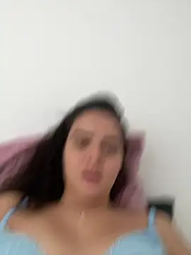 Snapshot of rebeccaareys chatting on December 8, 4:39 pm rebeccaareys online show from December 8, 4:39 pm